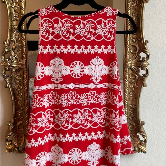 Red and White Tank - Picture 3 of 3